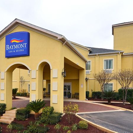 Baymont By Wyndham Pearsall Exteriér fotografie
